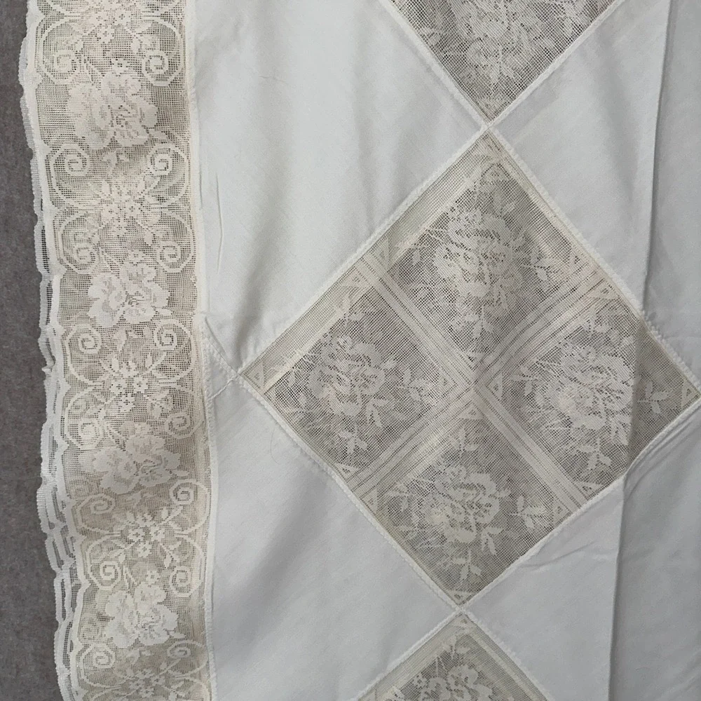 Country Lace‎ Patchwork  Tablecloth Handmade Farmhouse 102